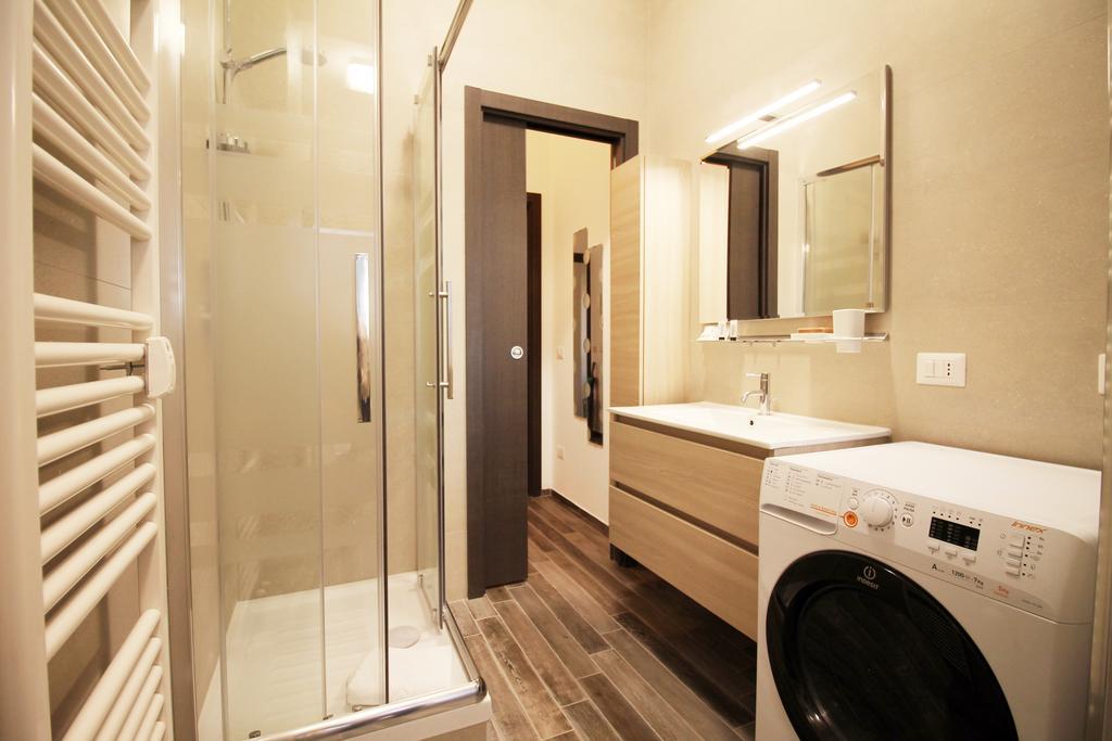 Eur Bright Spacious Terraced Apartment With Private Parking Only For Small Cars Рим Екстер'єр фото